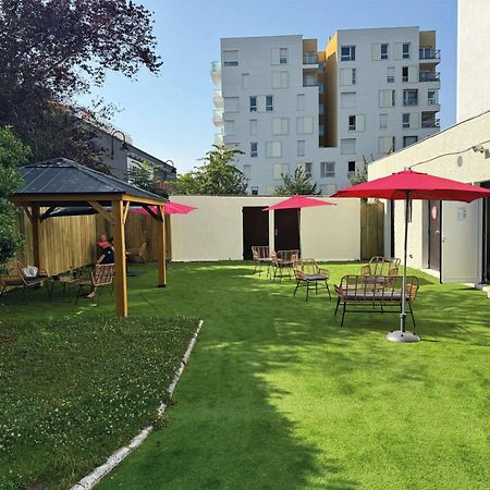 Отель Ibis Styles Paris Saint Denis La Plaine Экстерьер фото