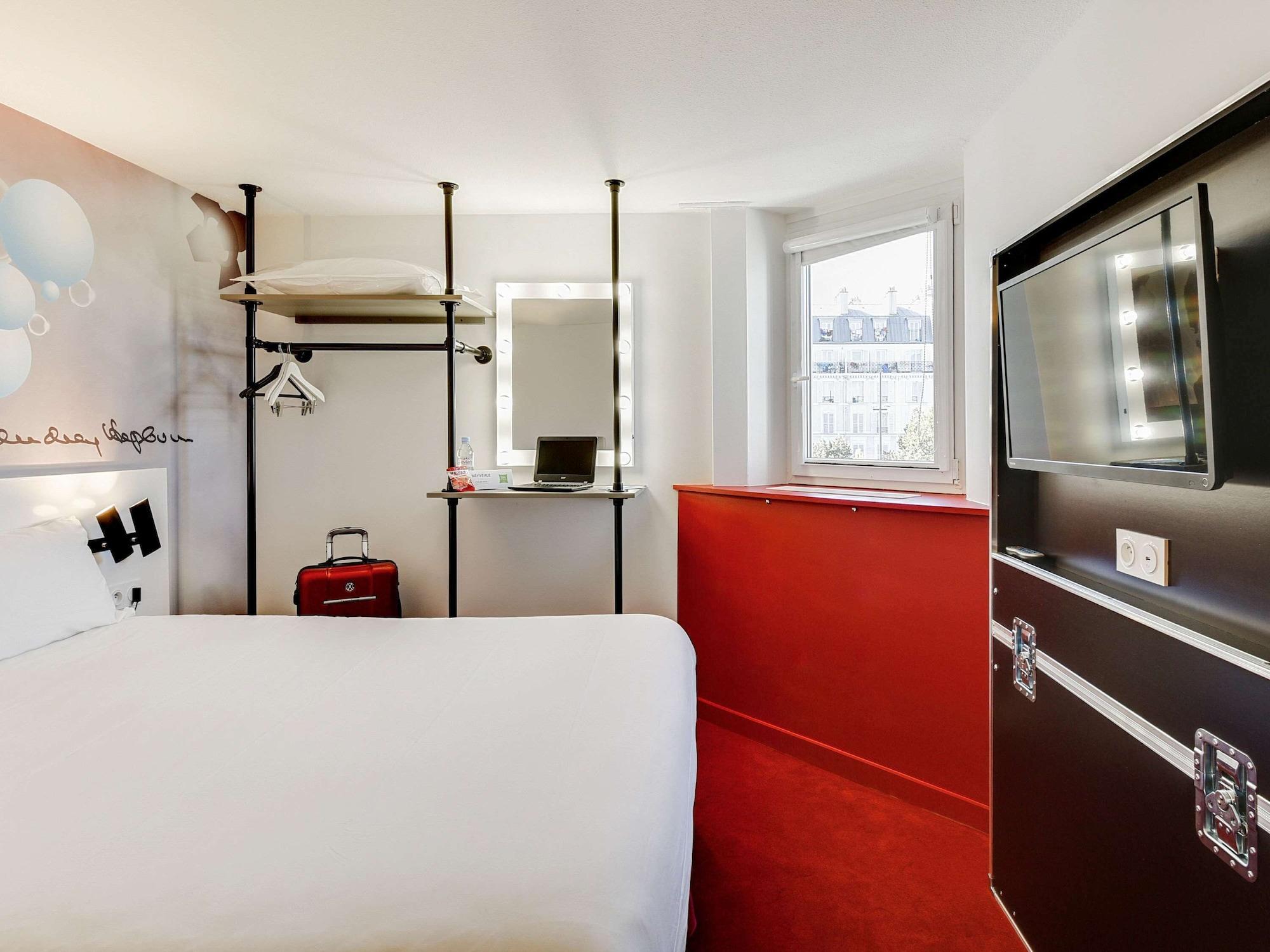 Отель Ibis Styles Paris Saint Denis La Plaine Экстерьер фото