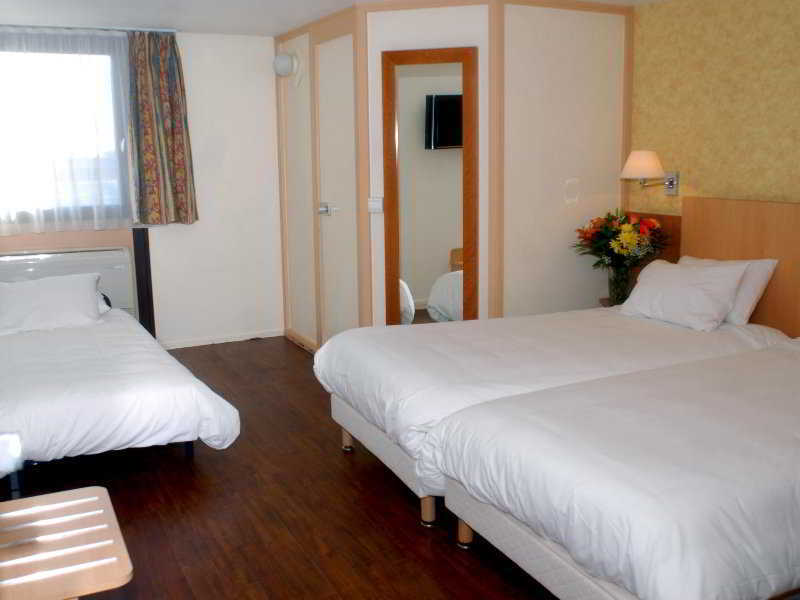 Отель Ibis Styles Paris Saint Denis La Plaine Экстерьер фото