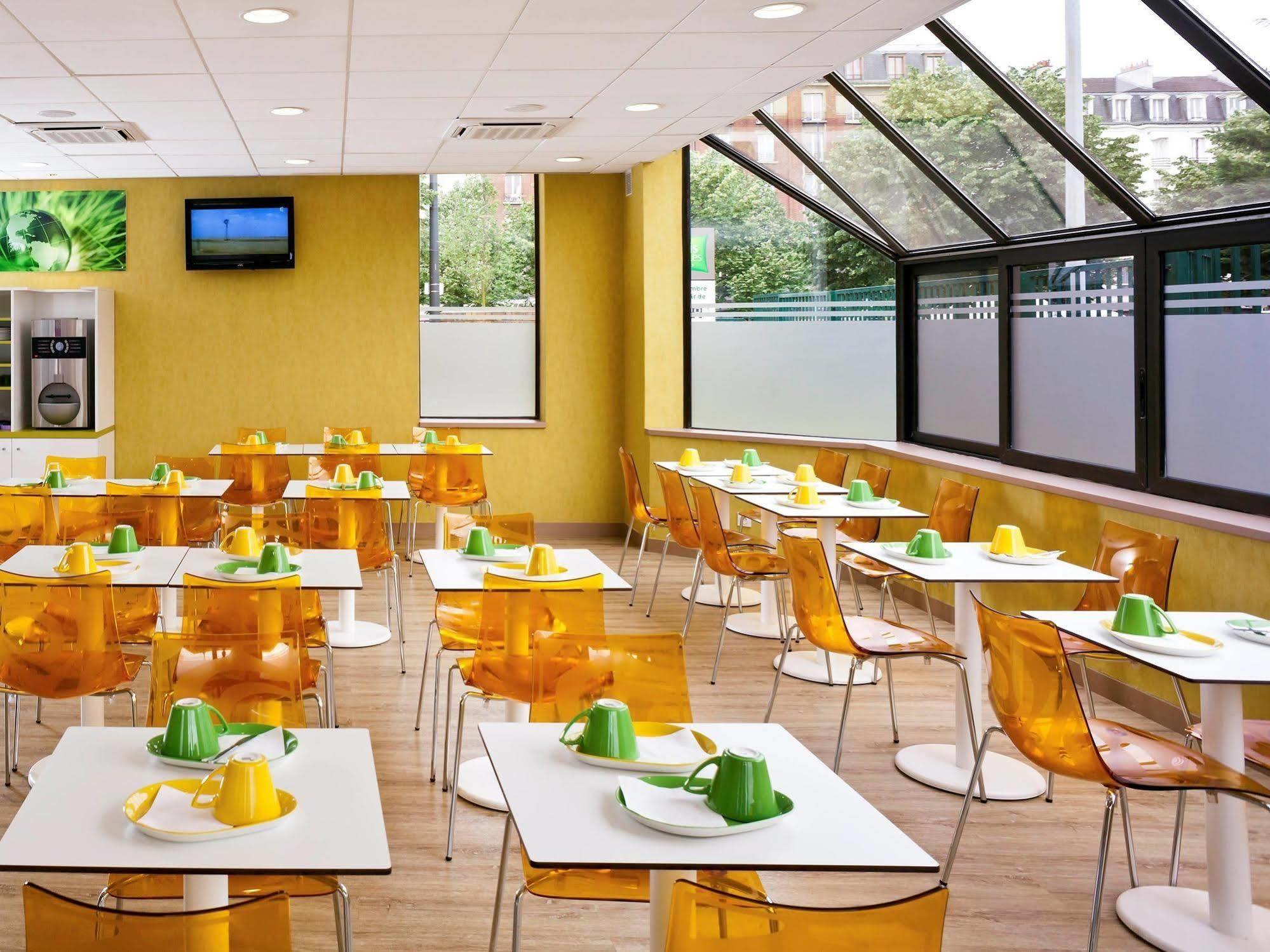 Отель Ibis Styles Paris Saint Denis La Plaine Экстерьер фото
